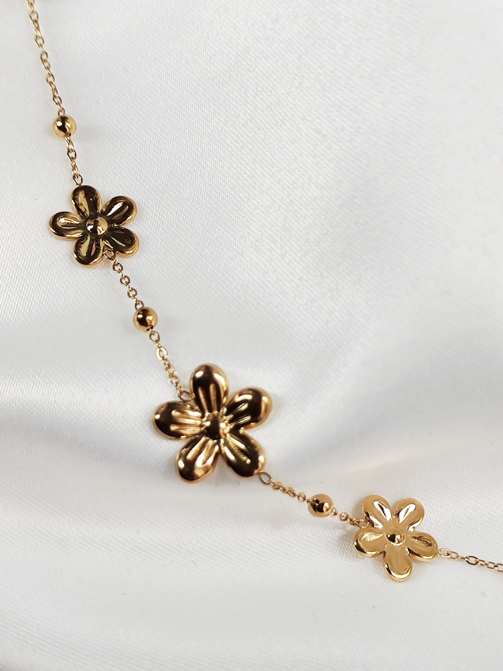 Bracelet fleur "Amandine"