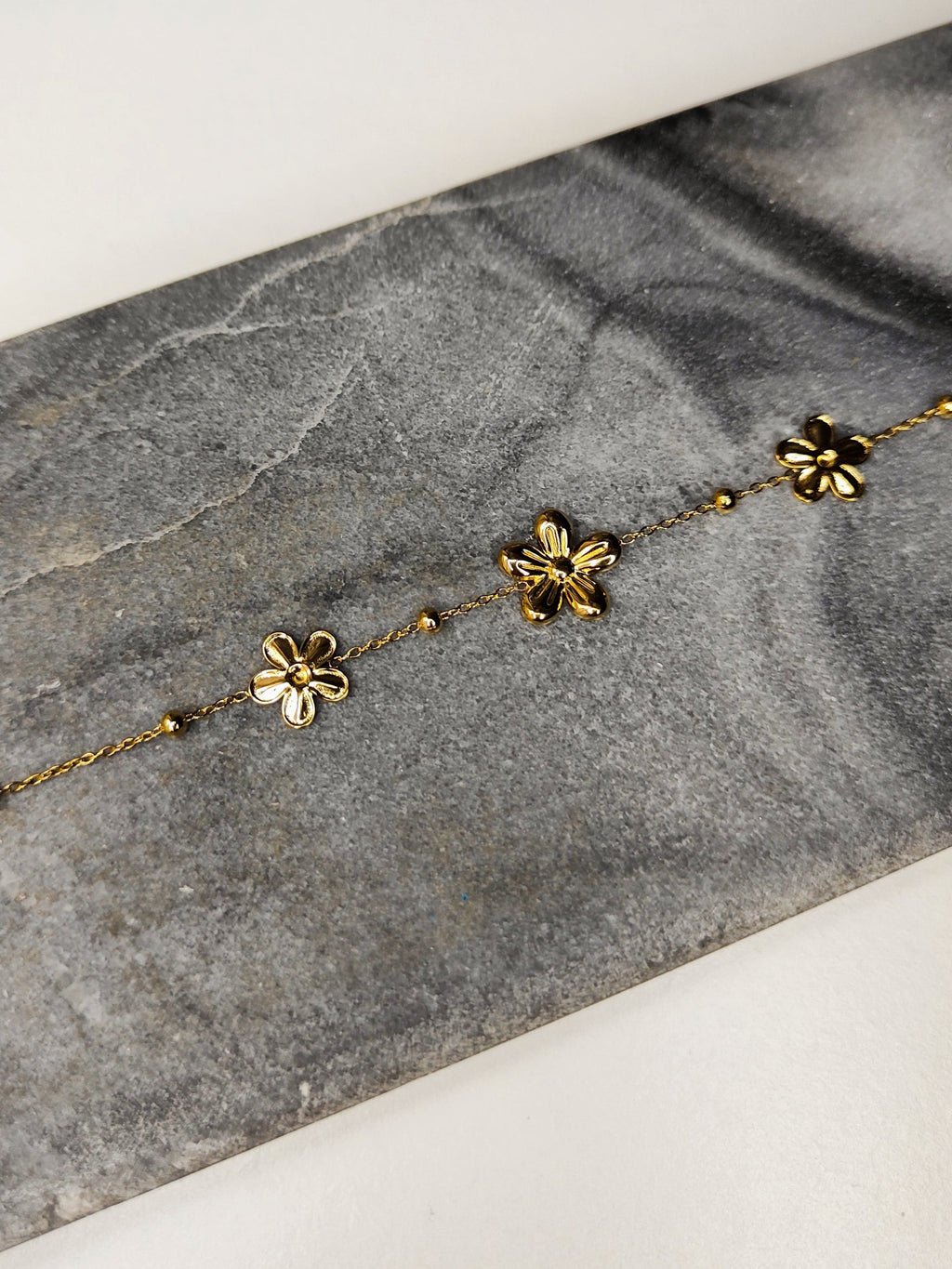 Bracelet fleur "Amandine"